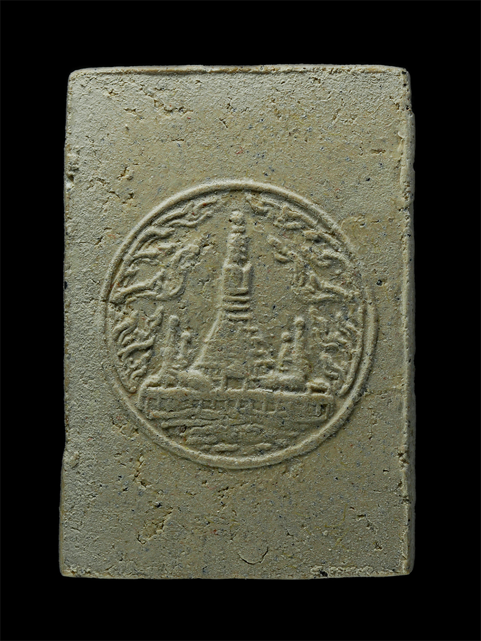 28Jan25 (50)cp.jpg - พระสมเด็จฐาน 3 ชั้น หลังพระปรางค์ 100 ปี วัดอรุณราชวราราม กรุงเทพฯ ปี2534 เนื้อผงพุทธคุณ ผงว่าน พระเก่าสวย มวลสารดี พระเก่าสวย มวลสารดี พร้อมกล่องเดิม [..] | https://kamulet.in.th